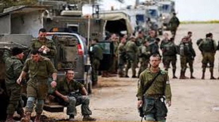 Evacuazione delle basi militari sioniste al confine con il Libano