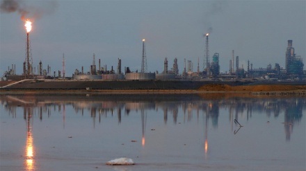 Kilang Minyak Venezuela Diserang 