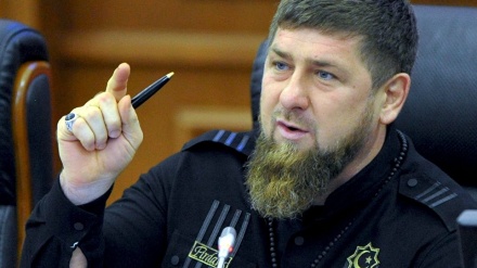 मैक्रां के खिलाफ बयान वापस नहीं लेंगे भले सत्ता से हटना पड़े... पैग़म्बरे इस्लाम के लिए जान भी देंगे, पुतीन को क़दीरोफ  की दो टूक