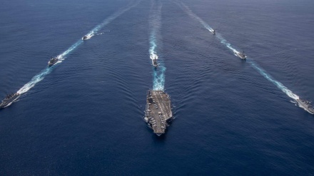 美军公布与日澳在南中国海进行海军演习