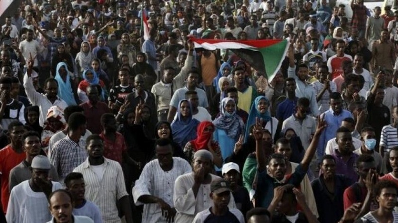 Sudanesen und Palästinenser protestieren gegen Normalisierung der Beziehungen zwischen Khartum und Tel Aviv