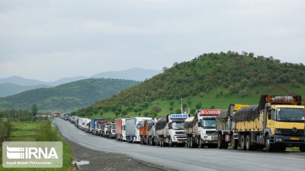 İran'ın Komşu Ülkelere 8 Milyar Dolarlık İhracatı 