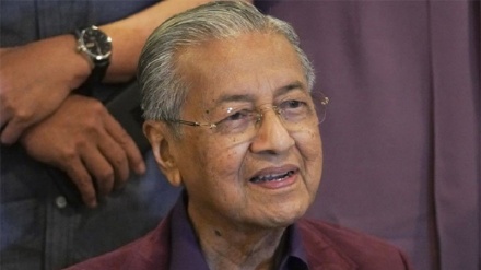 Mahathir: Muslim Berhak Marah, dan Menghukum Prancis