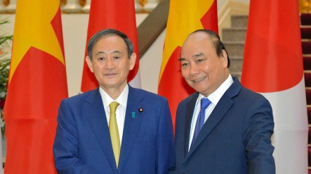 菅首相、ベトナムで初の首脳会談　「地域の繁栄へ貢献」(動画）