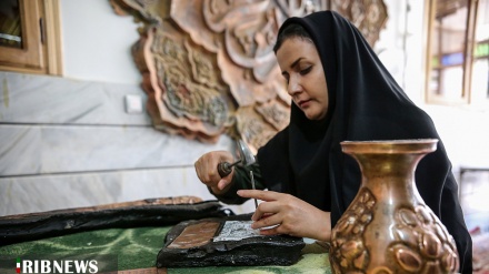 (FOTO) Iran, l'arte di incisione- 2