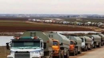 Le forze americane hanno ‘rubato’ camion cisterna di petrolio in Siria 