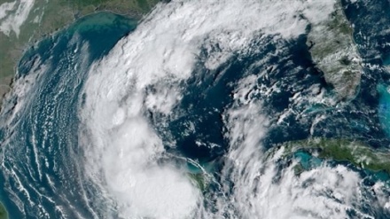 L'uragano Delta ora fa paura