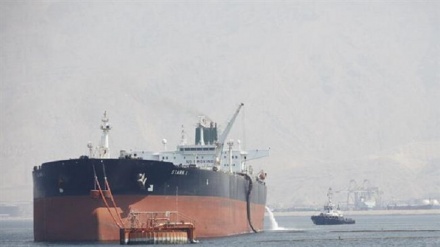 La petroliera iraniana ha lasciato le acque greche dopo 6 mesi