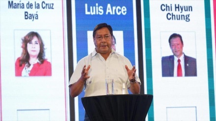 Arce presenta plan económico para mejorar ingresos de bolivianos