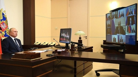   Putin  Rusya Güvenlik Konseyi Üyeleri ile Karabağ Münakaşasını Görüştü 