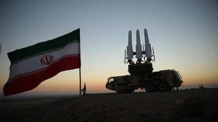 Tahap Pertama Manuver Gabungan Militer Iran dan IRGC (3)