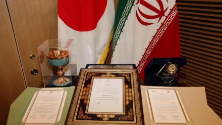 日本人イラン学者が、ファーラービー国際賞を受賞
