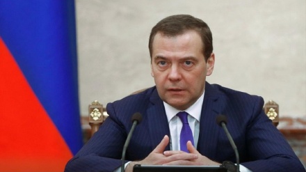 Медведев: НАТО Россияни Арктикадаги фаолиятини  чеклашга уринмоқда