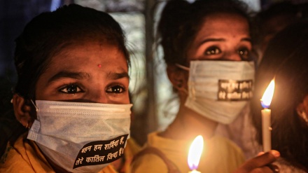 हाथरस का मुद्दा सरकार के गले में हड्डी बना हुआ है, संजय पर सियाही फेंकी गयी, विपक्ष के निशाने पर राज्य सरकार