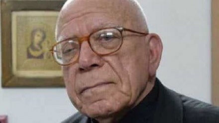 Il sacerdote siriano Zahlaoui a Macron: perché il suo paese ha inviato migliaia di terroristi in Siria?
