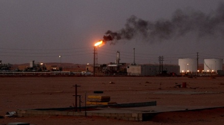 Arabia Saudí informa de incendio en plataforma petrolífera de Jizan