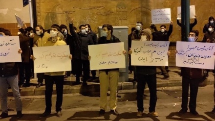 イランの学生らが、イラン人核科学者テロ犯への報復を強調