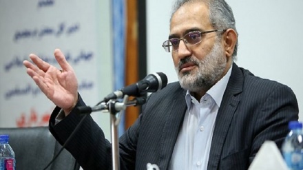 İran'ın hür ve bağımsız ülkeleri ile ilişkilerini geliştirme vurgusu