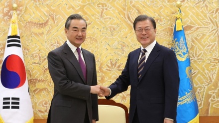 韓国大統領、中国外相に対し「中国と共に完全な非核化への努力止めない」