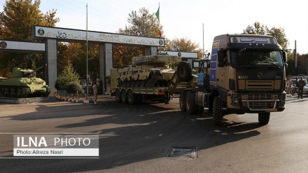 Dislokimi i njësive të blinduara të ushtrisë iraniane në kufitë veriperëndimor të Iranit