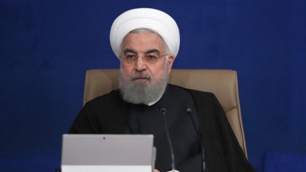 イラン大統領、「経済戦争におけるイラン国民の抵抗は結実した」