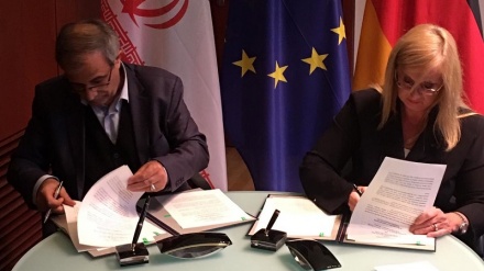 Подписан план связи иранского научно-культурного туризма в Германии