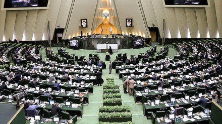 İran meclisi yaptırımlarla stratejik mücadele planının acillik derecesini onayladı