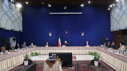 鲁哈尼：伊朗不在乎在美国国内发生什么事情