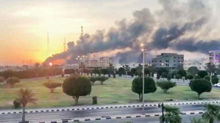 サウジが国内石油施設への攻撃の事実を認める