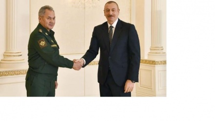 Şoygu, Ermeni ve Azeri liderlerle görüştü