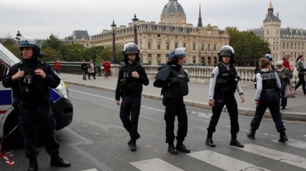 کشته و مجروح شدن 3 نفر در حمله‌ای در غرب فرانسه