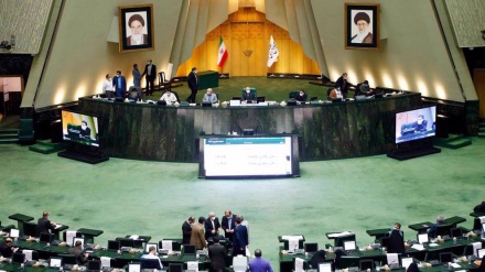 পাল্টা পরমাণু মোশন নিয়ে এগুচ্ছে ইরানের সংসদীয় কমিটি