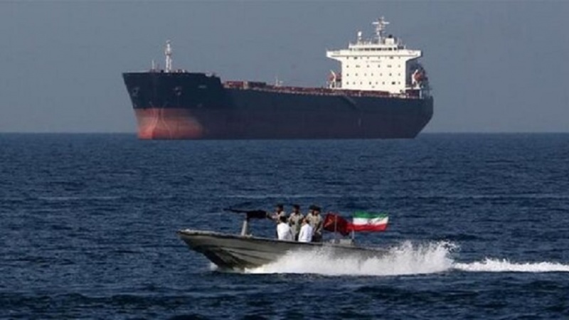 توقیف یک شناور خارجی در خلیج‌فارس؛ مبارزه ایران با قاچاق سوخت