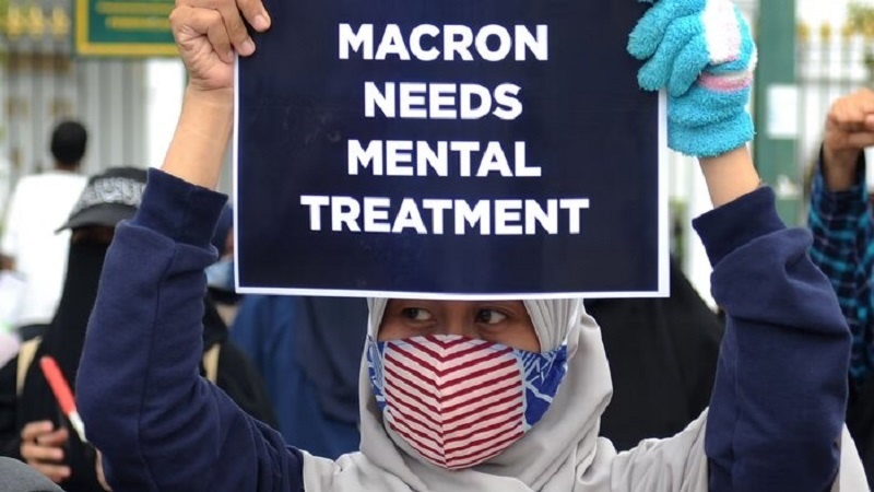 Aksi protes terhadap pernyataan Presiden Emmanuel Macron tentang Islam.