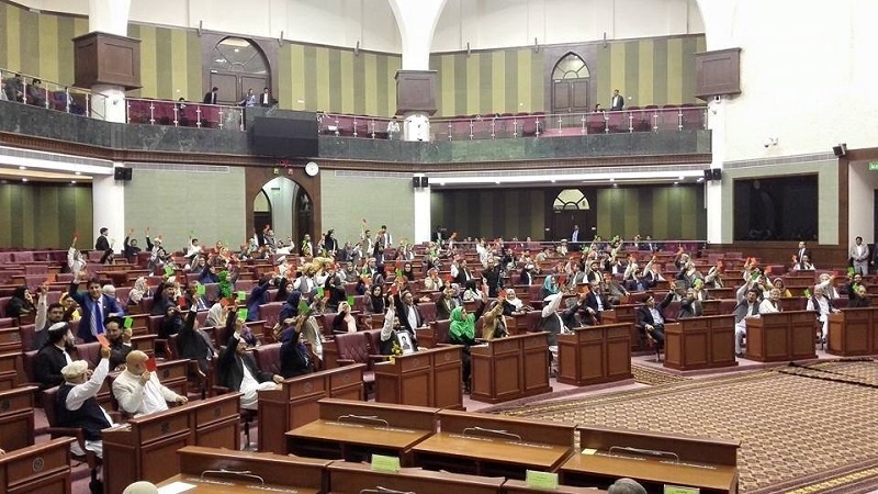 مجلس افغانستان روند رای دهی به اعضای کابینه را از سر گرفت