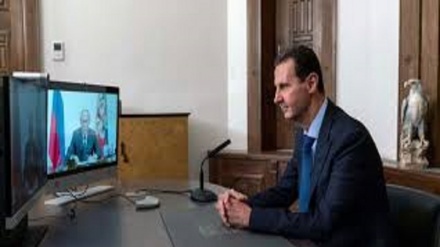 Siria, Putin in videoconferenza con Assad: 'rimpatriate i profughi'