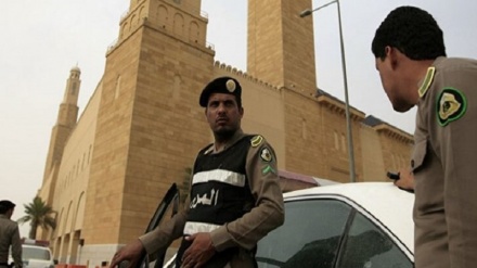 सऊदी अरब के जिद्दा में ग़ैर मुस्लिमों के क़ब्रिस्तान में अंतर्राष्ट्रीय कार्यक्रम में धमाका...गिरफ़तार कार्यकर्ताओं को छोड़ने पर रियाज़ सरकार का विचार..क्या यह बाइडन की धमकियों का असर है?