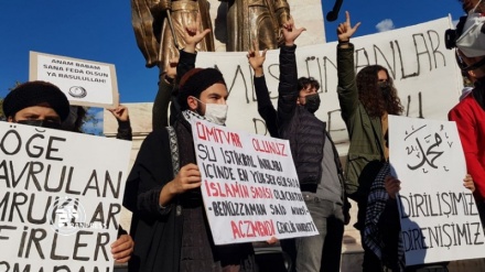 伊斯坦布尔人民谴责侮辱伊斯兰先知言论举行示威活动