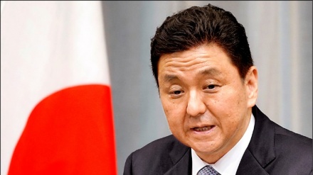 岸防衛相、「日本製長射程ミサイルを今後5年間で開発」