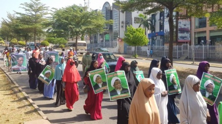 Nigerian security forces attack Sheikh Zakzaky's supporters