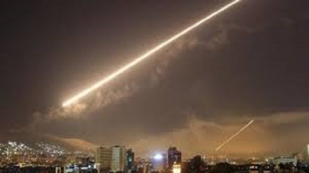 Siria, ennesima aggressione aerea sionista: vittime