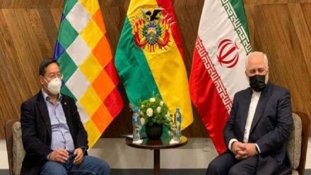 Canciller iraní llega a Bolivia para asistir a investidura de Arce