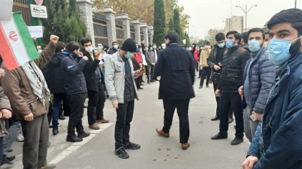 İran'da Şehit Fahrizade suikastı protesto edildi