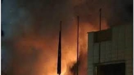 Armenia: i cittadini bruciano proprie case per non lasciarle agli azeri 