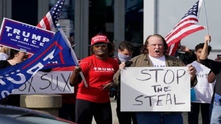 USA, Trump ai sostenitori: voti illegali esito ribaltato