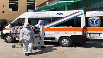 Milano, prende a calci un'ambulanza e insulta i soccorritori: 'Terroristi'