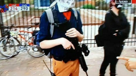 Trump'ın silahlı yandaşları sokaklarda