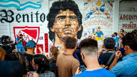 Maradona buried as Argentina pays last respects to football legend