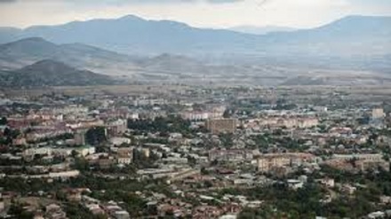 Nagorno-Karabakh, Putin: Faremo il possibile per fermare la guerra