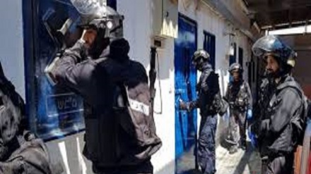 Per l'ennesima volta: i militari sionisti attaccano i prigionieri palestinesi